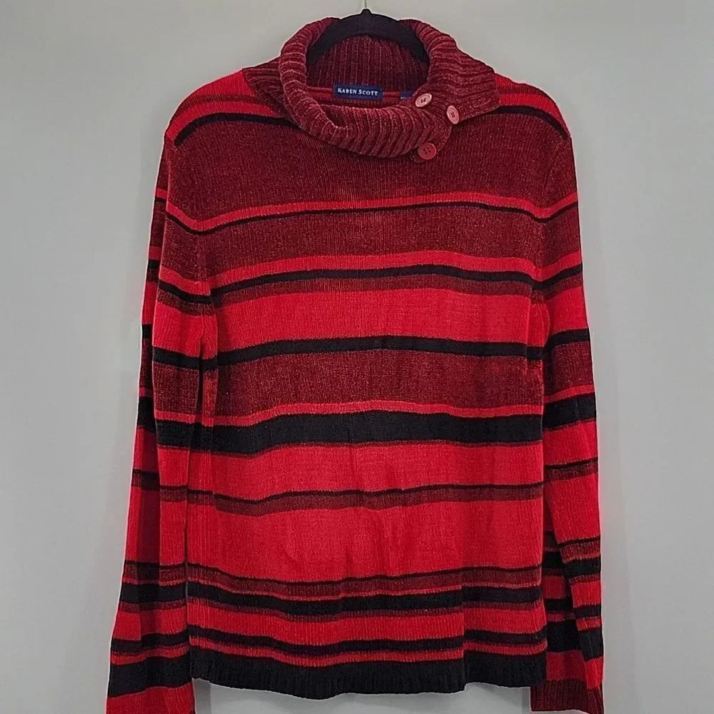 3 For Karen Scott Shades of Red & Black sweater size S